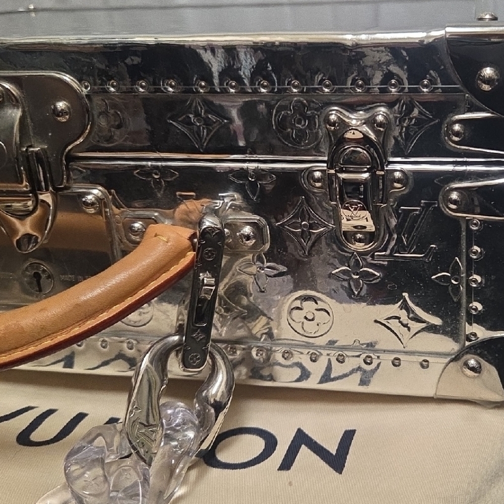 Louis Vuitton Silver and Tan Travel Bag - Picture 13 of 15